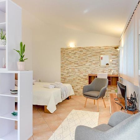 Holiday Home Batel Пула Экстерьер фото